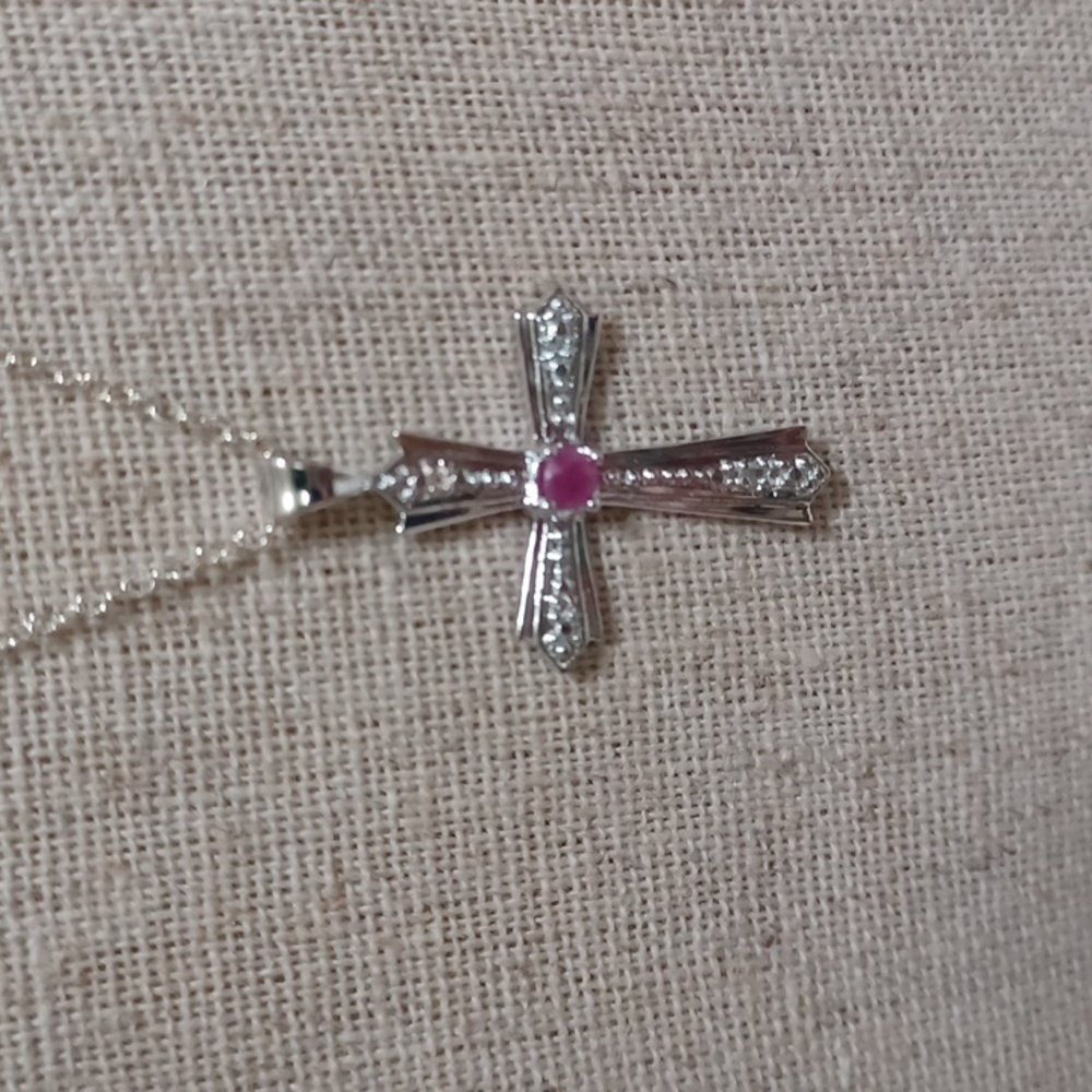 Colleen Lopez Cross Necklace NIB 18" - Picture 2 of 7